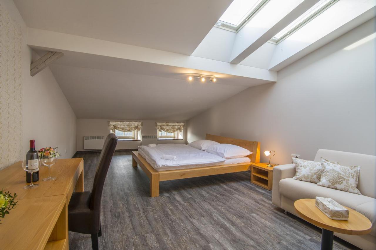 Hotel Anno Nové Město nad Metují Екстериор снимка